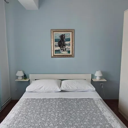 Olea Apartment *