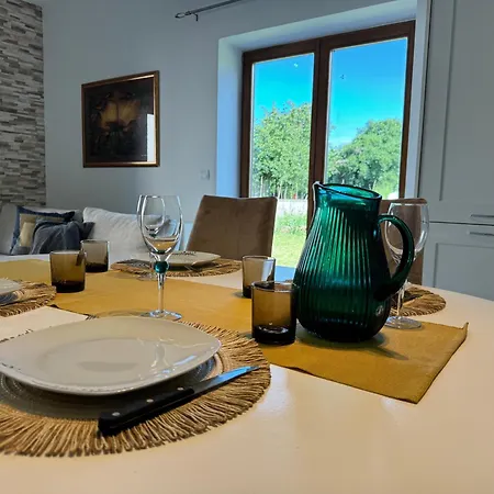 Olea Apartment *
